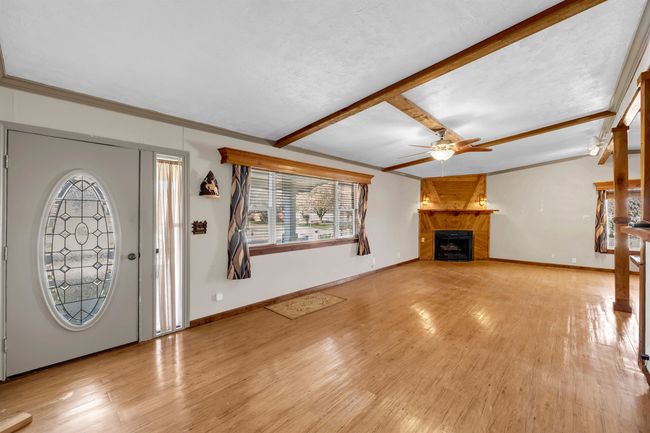 200 Lakeshore Loop, House other with 2 bedrooms, 2 bathrooms and null parking in Tow TX | Image 5