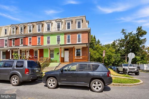 2056 Swatara St, HARRISBURG, PA, 17104-1940 | Card Image
