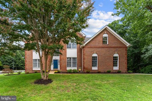 5045 Worthington Woods Way, CENTREVILLE, VA, 20120-6416 | Card Image