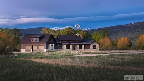 7050 Fox Meadow Drive, Victor, ID, 83455 | Card Image