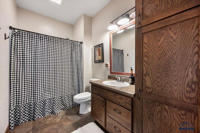 10226 Buena Vista Ln, House other with 6 bedrooms, 4 bathrooms and null parking in Belle Fourche SD | Image 19