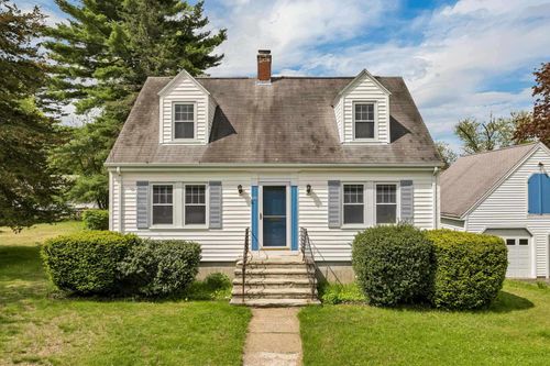 100 Essex Ave, Portsmouth, NH, 03801-4856 | Card Image