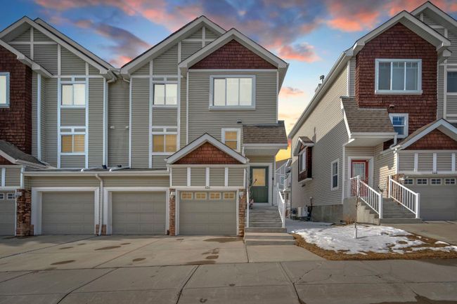 150 Hidden Creek Gardens Nw, Home with 3 bedrooms, 2 bathrooms and 4 parking in Calgary AB | Image 1