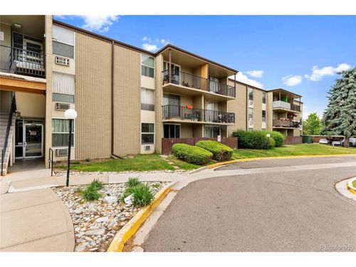 unit-118b-2231 S Vaughn Way, Aurora, CO, 80014-1335 | Card Image