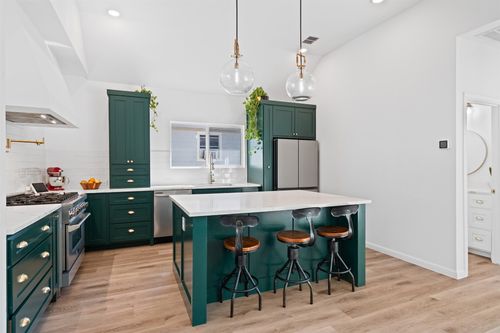 503 W Martin Luther King Jr Blvd, Taylor, TX, 76574-4131 | Card Image