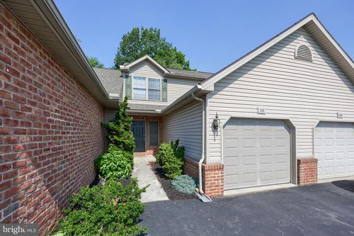 232 Whitetail Ter, MARYSVILLE, PA, 17053-9206 | Card Image
