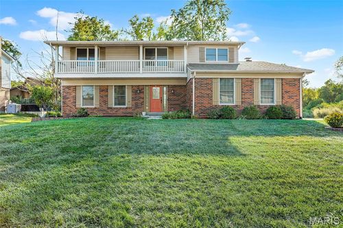 485 Meadow Green Pl, Creve Coeur, MO, 63141-7445 | Card Image