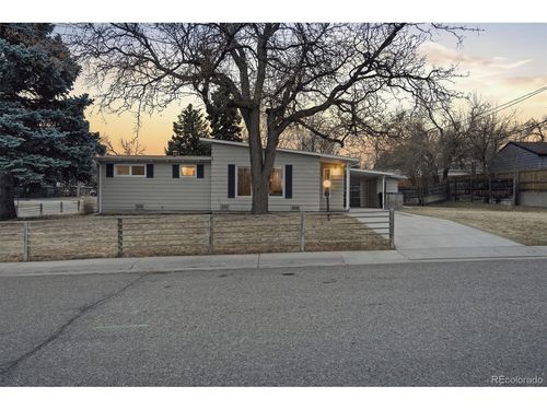 8202 W 59th Ave, Arvada, CO, 80004-5510 | Card Image