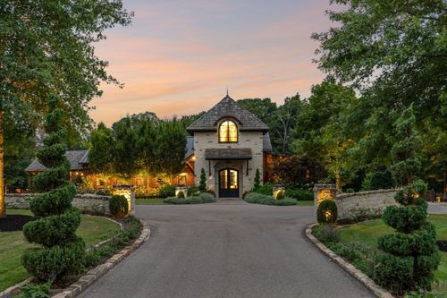 5715 Greenbriar Rd, Franklin, TN, 37064-9278 | Card Image