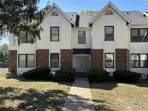 apt-d-6470 White Cap Ln, Florissant, MO, 63033-4764 | Card Image