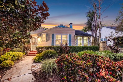 118 26th Ave N, SAINT PETERSBURG, FL, 33704-3458 | Card Image