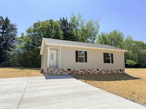 1115 Stewart Ln, Estill Springs, TN, 37330-3752 | Card Image