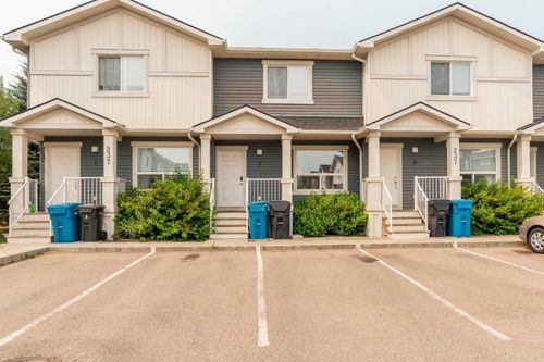 2-237 Silkstone Rd W, Lethbridge, AB, T1J4J9 | Card Image