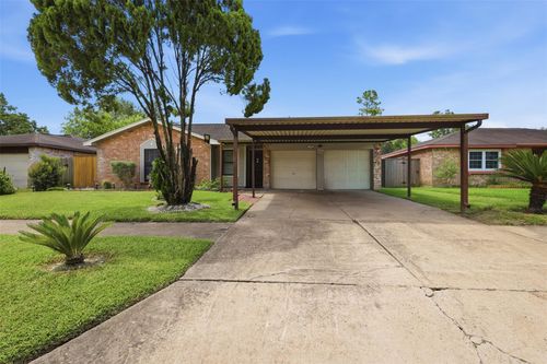 5065 E Ridge Creek Dr, Houston, TX, 77053-4645 | Card Image