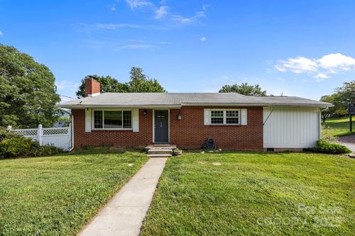 72 Boydston St, Canton, NC, 28716-3921 | Card Image