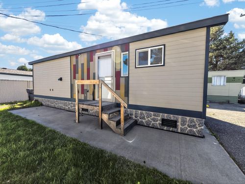 8 Royalty Lane Pr, West Richland, WA, 99353-5088 | Card Image