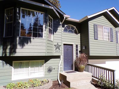 3913 E 13th Ave, Home with 3 bedrooms, 3 bathrooms and null parking in Spokane WA | Image 1