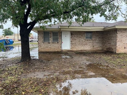 333-341 Weber St, Moran, TX, 76464-2527 | Card Image