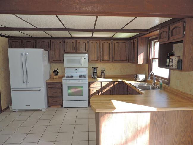 4408 Sampson Road, House other with 4 bedrooms, 2 bathrooms and null parking in Pensaukee WI | Image 7
