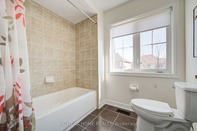 17 Mcginty Ave, House other with 4 bedrooms, 4 bathrooms and 4 parking in Ajax ON | Image 36