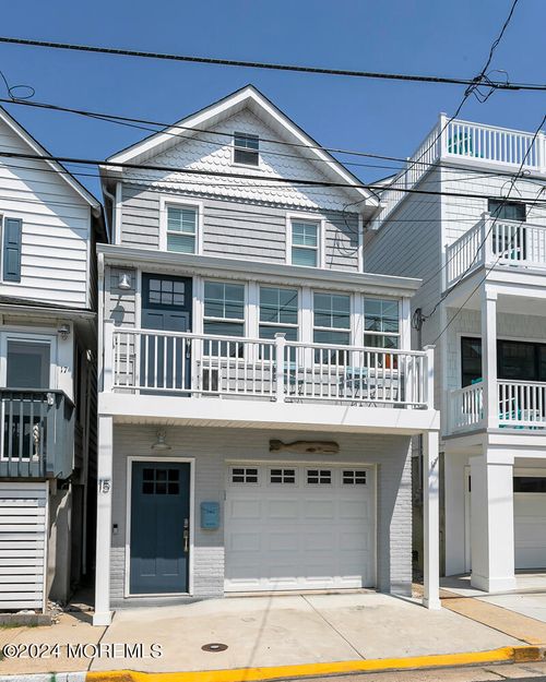 15 Church Street, Sea Bright, NJ, 07760 | Card Image