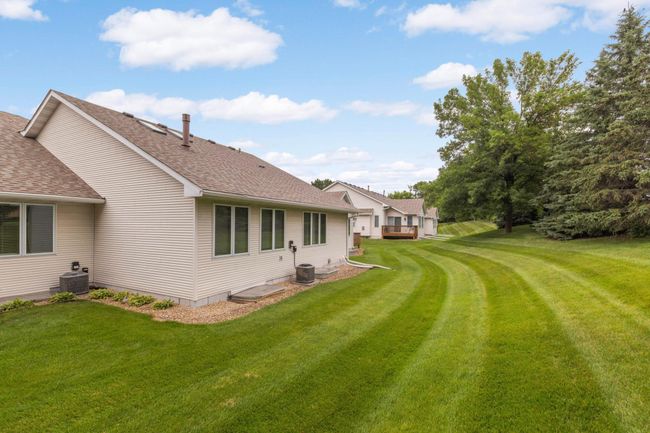 3424 Eagan Oaks Ct, Townhouse with 3 bedrooms, 2 bathrooms and null parking in Eagan MN | Image 27