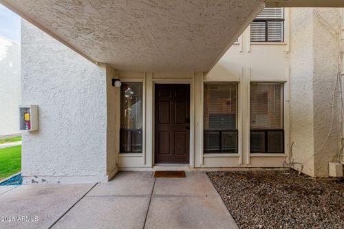 136-3002 N 70th St, Scottsdale, AZ, 85251-6331 | Card Image