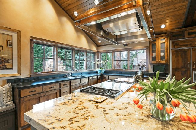 344 Chief Joseph Trl, House other with 5 bedrooms, 7 bathrooms and null parking in Darby MT | Image 18