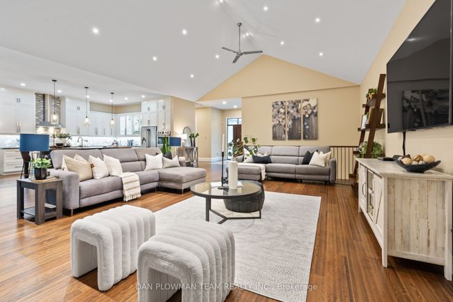 1682 Heathside Cres, House other with 5 bedrooms, 5 bathrooms and 4 parking in Pickering ON | Image 10