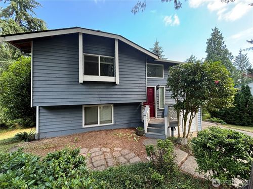 5848 Olive Ave Ne, Bremerton, WA, 98311-9650 | Card Image