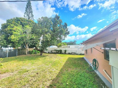 6115 Monroe St, Hollywood, FL, 33023-1358 | Card Image