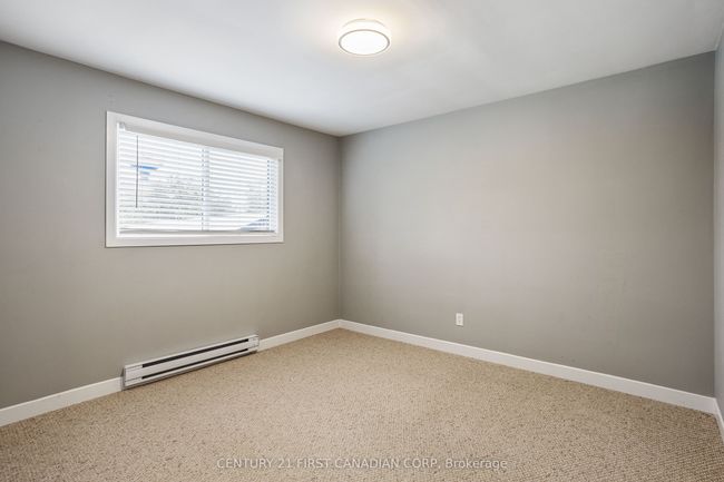 103-105 Main St S, Home with 4 bedrooms, 2 bathrooms and 5 parking in Exeter ON | Image 19