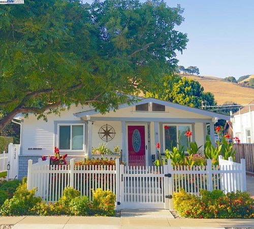 37230 2nd St, Fremont, CA, 94536-2838 | Card Image