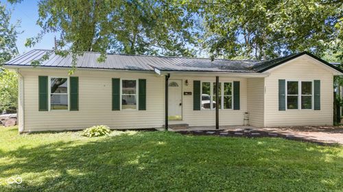 1220 N 3rd St, Austin, IN, 47102-1939 | Card Image