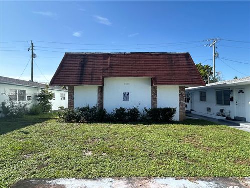 2028 Buchanan St, Hollywood, FL, 33020-4081 | Card Image