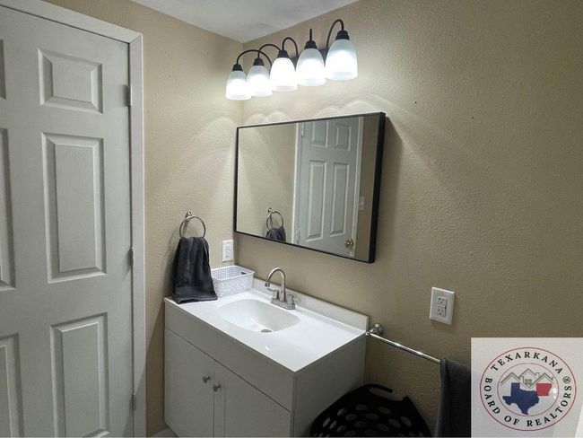 3873 Fm 249 E, House other with 2 bedrooms, 2 bathrooms and null parking in Bloomburg TX | Image 9