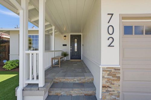 702 Fiesta Dr, San Mateo, CA, 94403-1411 | Card Image