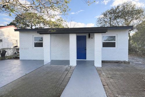 2838 Nw 4th St, Pompano Beach, FL, 33069-2105 | Card Image