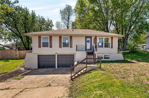 1715 Karlton Way, Excelsior Springs, MO, 64024-1605 | Card Image