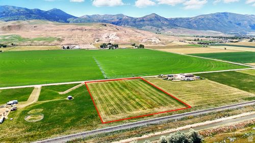 4-4000 4400 W, Dayton, ID, 83232 | Card Image