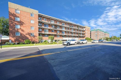 331-200 Atlantic Ave, Hempstead, NY, 11550-1139 | Card Image