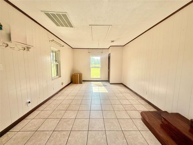 Living Room | Image 8