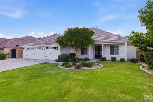 6113 Dartmoor Wood Avenue, Bakersfield, CA, 93314 | Card Image