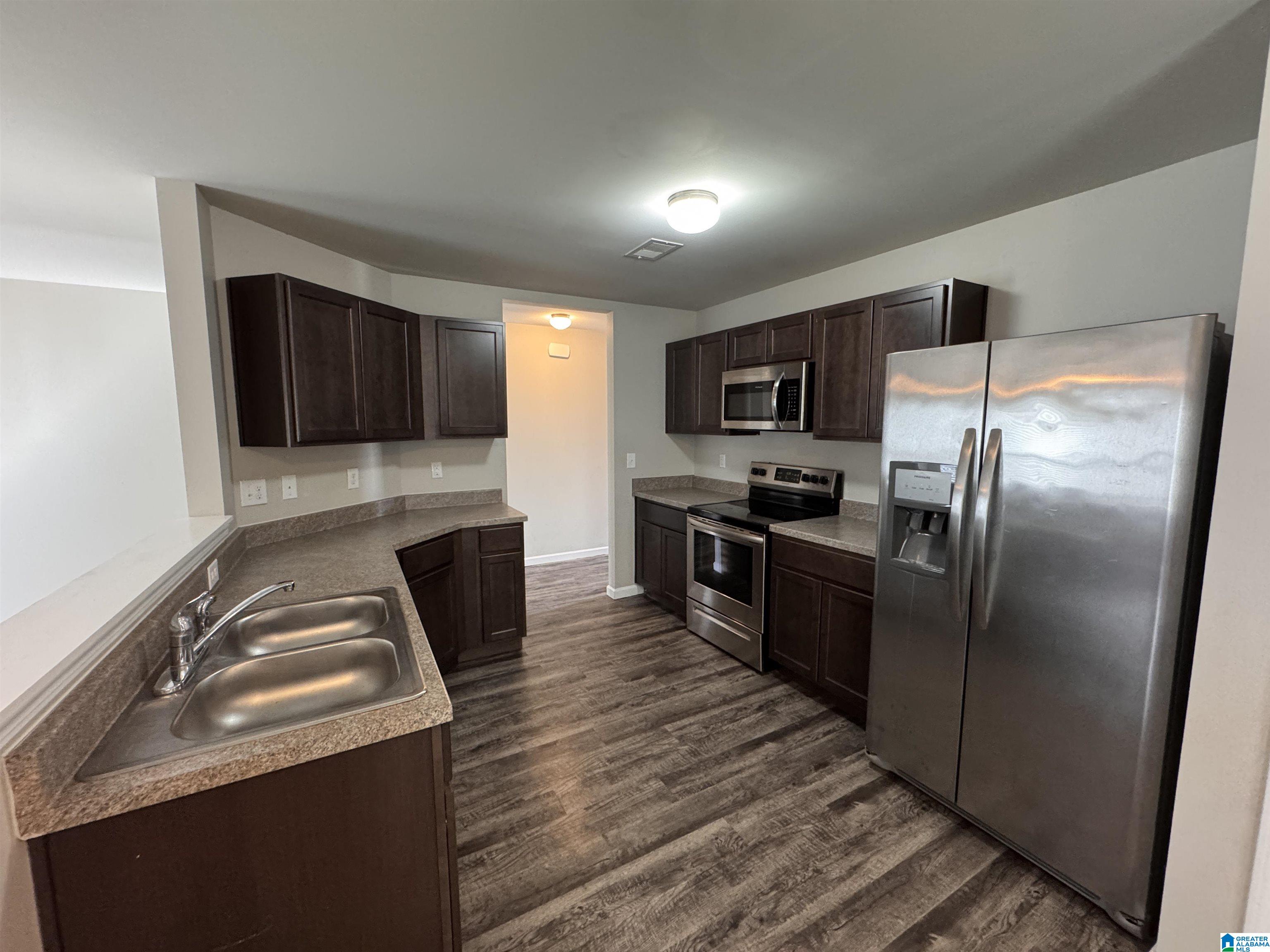 Residential in CALERA 4