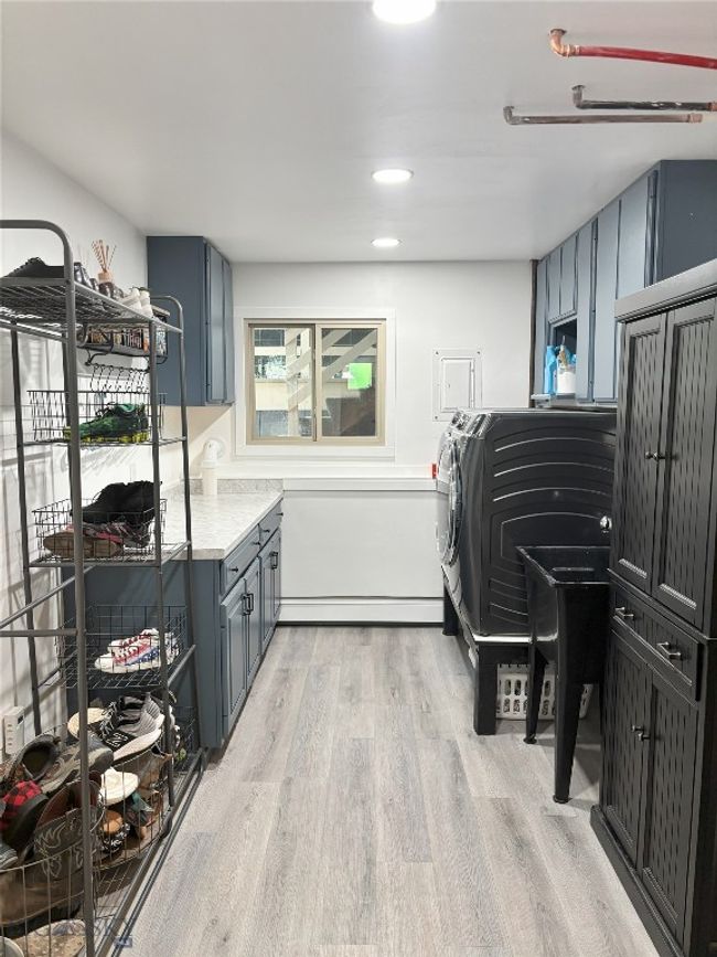 Laundry and utility room | Image 20