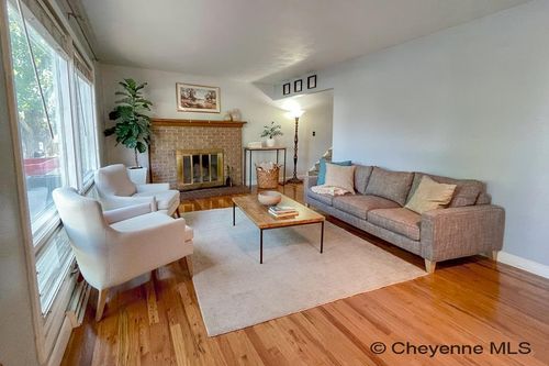 3933 E 8th St, Cheyenne, WY, 82001-6639 | Card Image