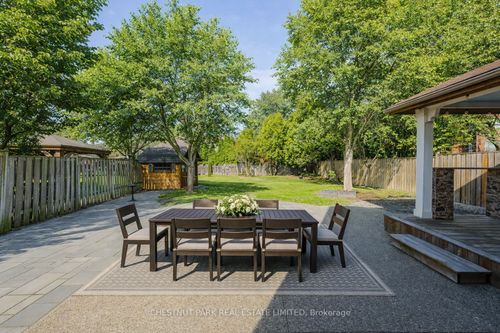 1229 Freeman St, Burlington, ON, L7S2J7 | Card Image