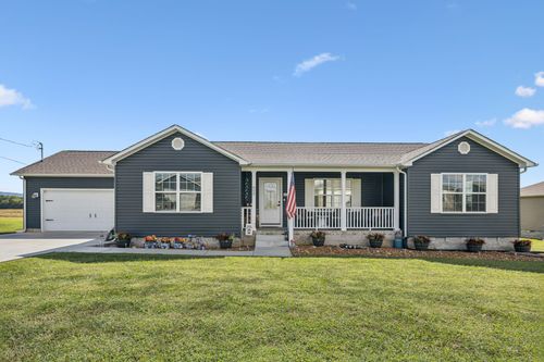 605 Strawberry Dr, Winchester, TN, 37398-5527 | Card Image