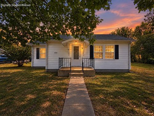 404 S Walnut Street, Buffalo, MO, 65622 | Card Image