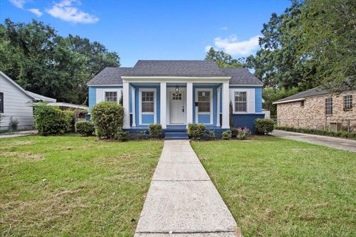 129 W Cherry Dr, Petal, MS, 39465-2315 | Card Image